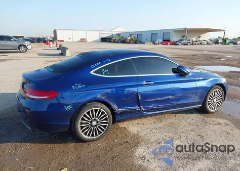 2017 Mercedes-Benz C 300 4Matic z USA, uszkodzony, nr VIN WDDWJ4KB1HF339605